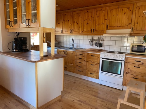 Sauna | Wi-Fi | Terrace | Wood stove | Cable TV 4 Stugor & Boende