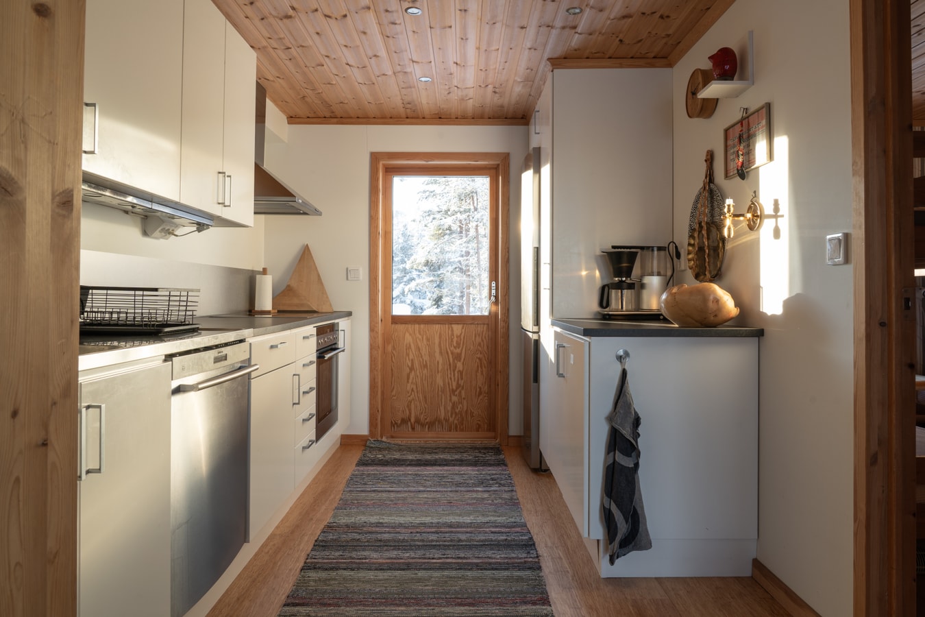 Sauna | WiFi | Terrace | Pets OK | Lakeside plot 17 Lofsdalen Home