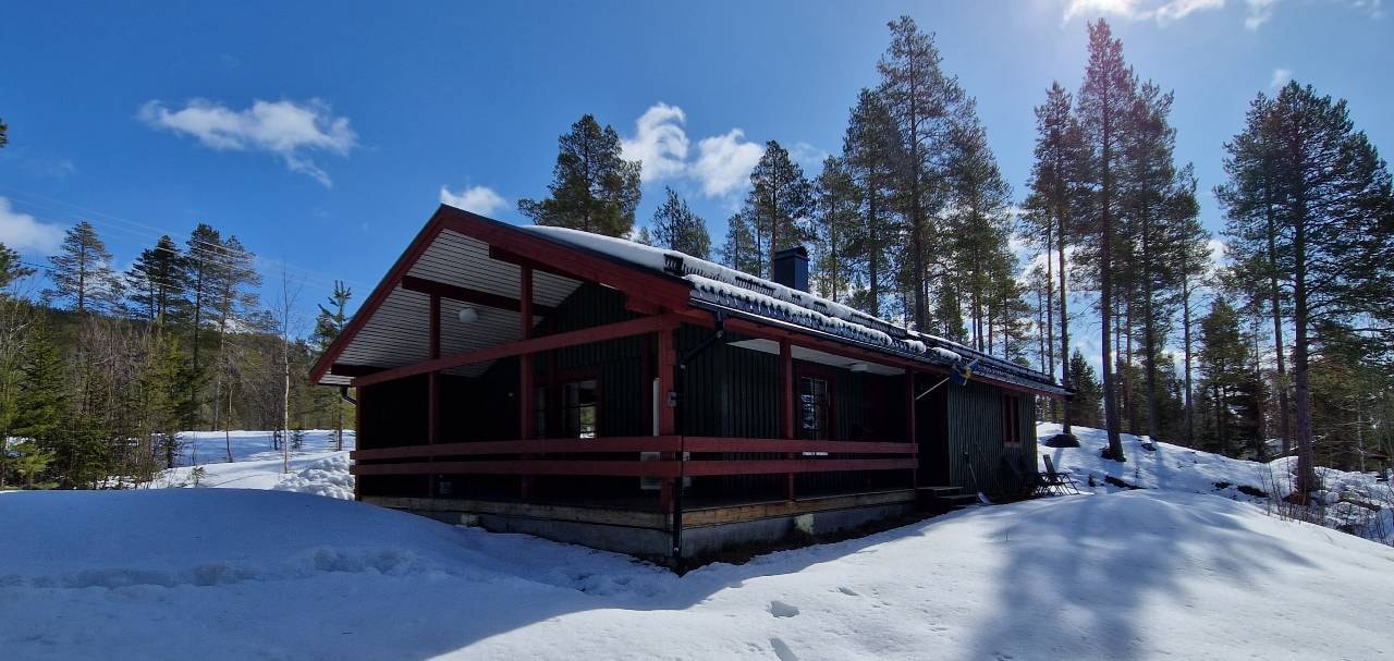 Bastu | Wi-Fi | Terrass | Braskamin | Kabel-TV Stugor & Boende