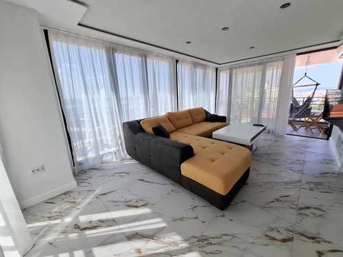 Varna Vista 3BR Apartment • Free Parking