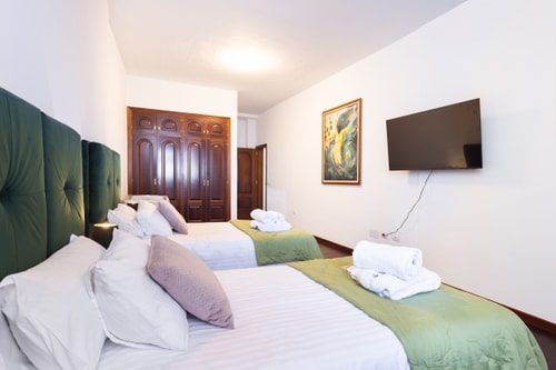 Sunset Horizon Spa Retreat by Eden Rentals Villas 80 EdenRentals