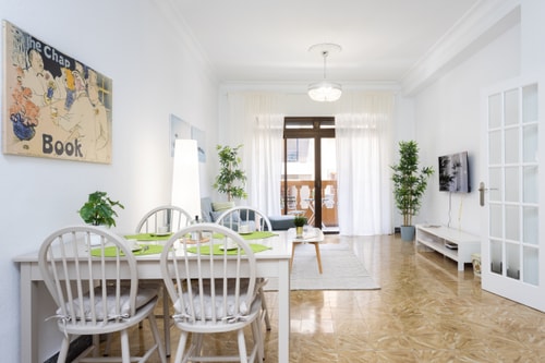 EDEN RENTALS Heart of the City 9 EdenRentals