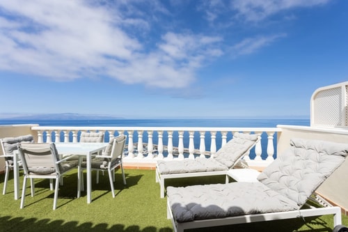 Eden Rentals Maravilloso Atico con Vistas al Mar 11 EdenRentals