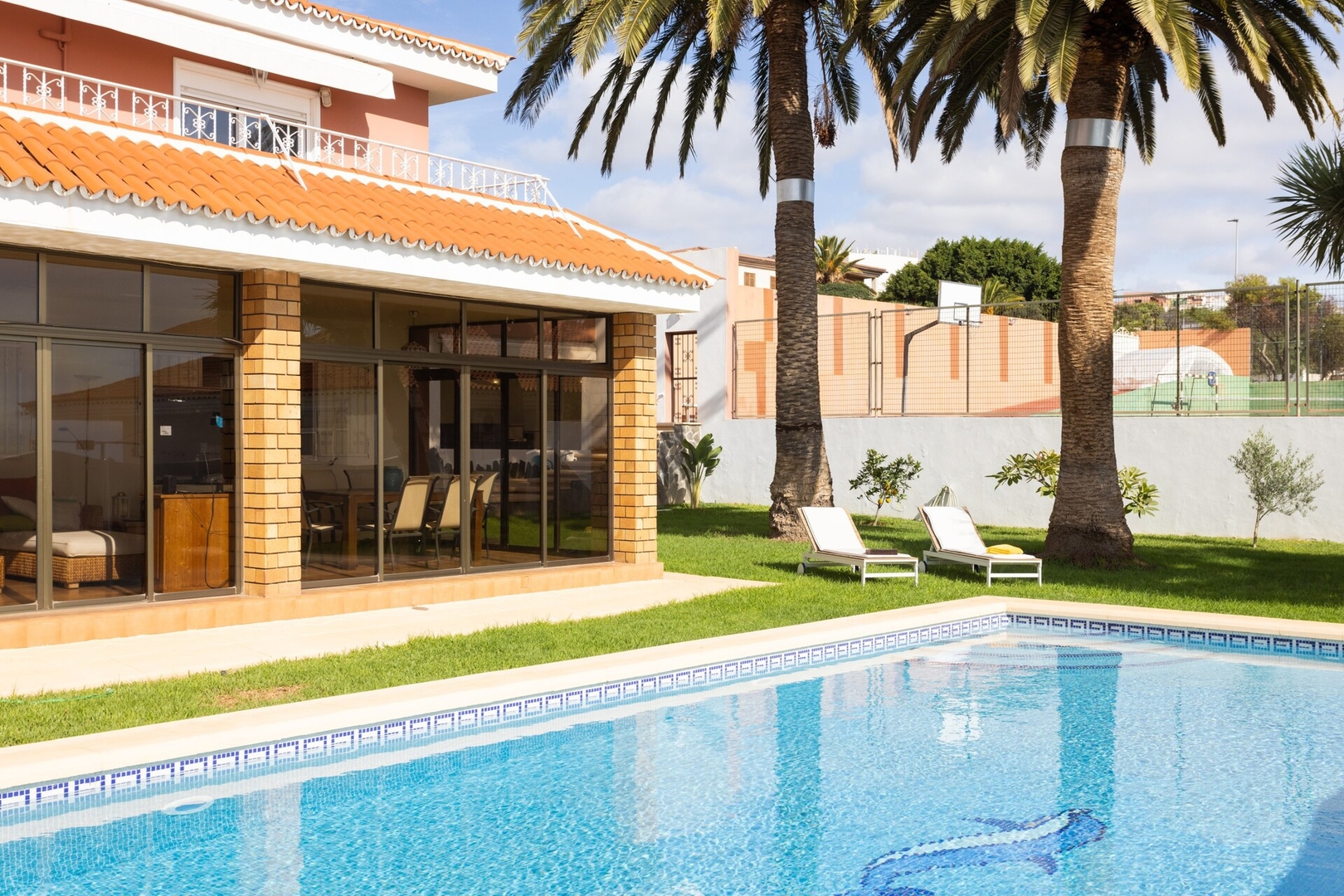 One & Only Sports and Relax Villa by Eden Rentals EdenRentals