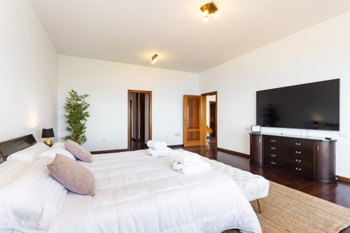 Sunset Horizon Spa Retreat by Eden Rentals Villas 51 EdenRentals