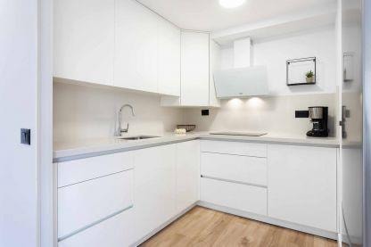 Eden Rentals Sunny Olympia seaviews 13 EdenRentals
