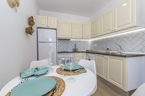 Eden Rentals Coastal Retreat 1 EdenRentals