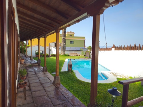 Eden Rentals Sagitta Alfa Retreat 32 EdenRentals