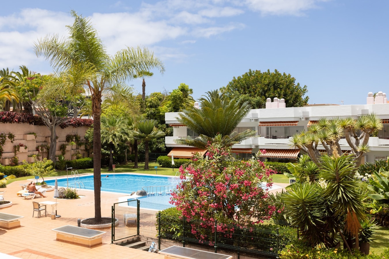 Eden Rentals Molino White Paradise EdenRentals