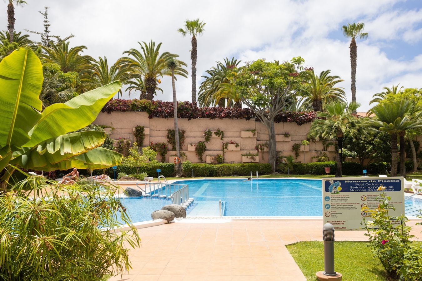 Eden Rentals Molino White Penthouse EdenRentals