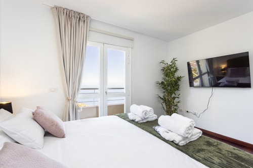 Sunset Horizon Spa Retreat by Eden Rentals Villas 47 EdenRentals