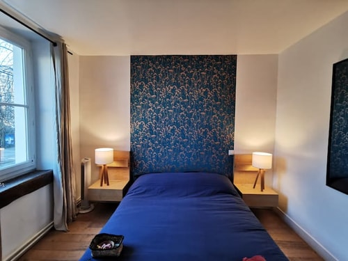 BEST°°°   LOUVRE! IN THE CENTER, CLEAN & TRENDY!