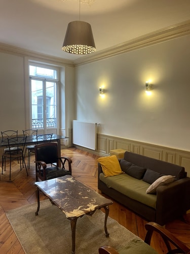 Le charme du Puy dans une ancienne verrerie