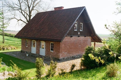 Poganty-Small cottage.