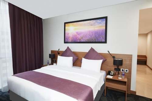 Standard Room in Business Bay Discovery Booking LLC