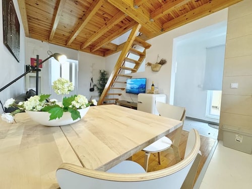 Rio Marvila Triplex House by Homeful Homes