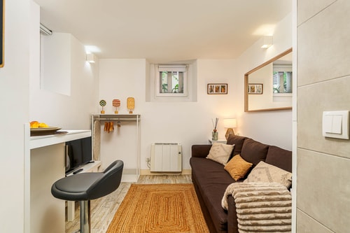 La Petite Maison – Stylish Studio by Homeful Homes