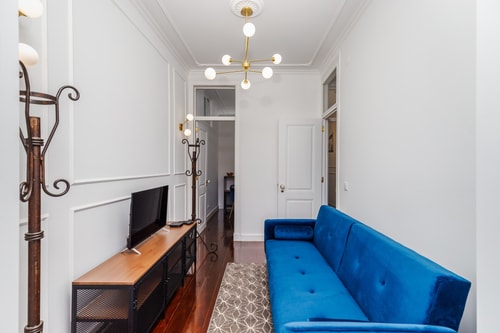 Olarias Blue 1 BR Apt w/ work space very central