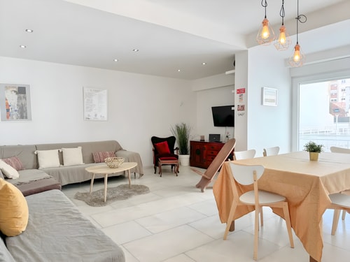 Pascoal Melo Flat by Homeful Homes