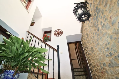 Plaza Alta by Sierra Viva