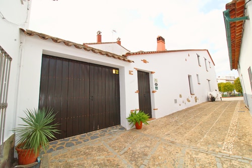 Casa Rio y Jara by SIERRA VIVA