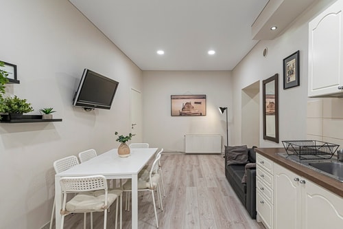 City Centre 3 BD Apartment by Domvia