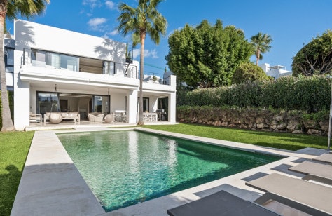 Luxury Modern Villa | Los Olivos, Nueva Andalucía