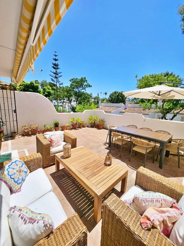 Stylish 4BD Townhouse on Marbella’s Golden Mile