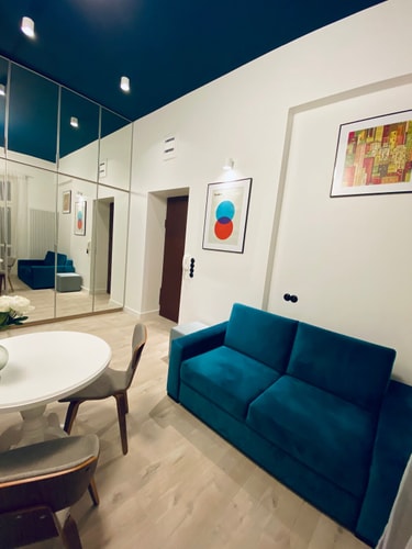 1BR, Vertuo coffee, Ada cosmetics, metro 3 minutes