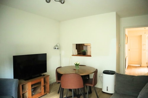 BnBNook - Cozy 2BR in the Heart of London