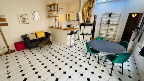 BnBNook - Stylish 2BR - Walk to Galeries Lafayette