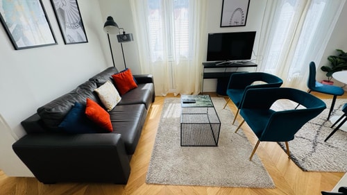 BnBNook - Central 2BR - Walk to Champs-Élysées