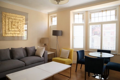 BnBNook - Bright 3BR Close to Harrods & Piccadilly
