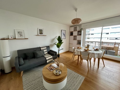 BnBNook - Cozy 2BR near Eiffel & Seine