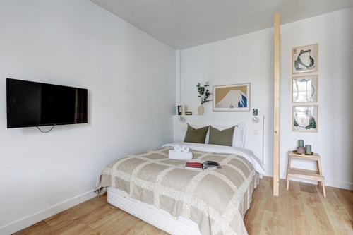 BnBNook - Charming Studio in the Latin Quarter