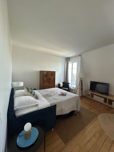 BnBNook - Stylish 1BR Near Pompidou & Vosges
