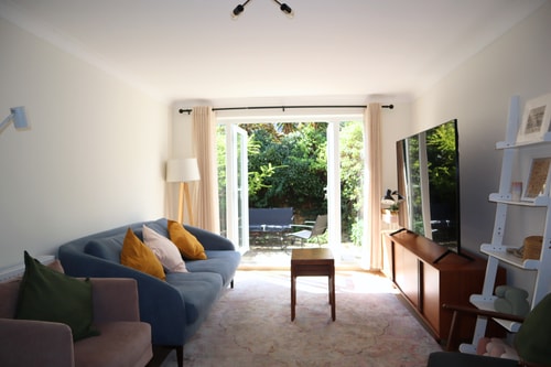 BnBNook - Cozy 4BR Close to Vauxhall & Nine Elms