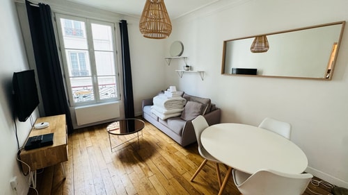BnBNook - Cosy 1BR Near Sacré-Cœur & Moulin Rouge