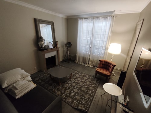 BnBNook - Eiffel Tower - Cosy 1BR for 4