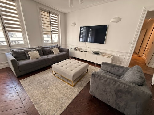 BnBNook - Vast 3BR - Arc de Triomphe & Champs
