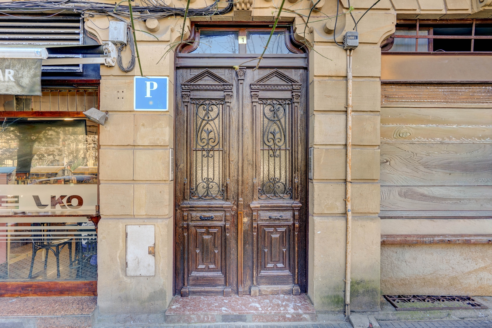 Pensión Yoldi - Habitación Peine del Viento 16 Sanse Holidays - Apartamentos tur&iacute;sticos en San Sebasti&aacute;n