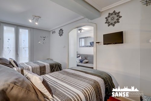 Edificio histórico, céntrico, cerca todo; playa. 46 Sanse Holidays - Apartamentos tur&iacute;sticos en San Sebasti&aacute;n
