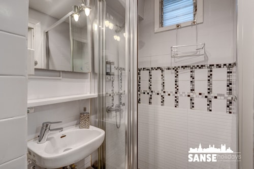 Edificio histórico, céntrico, cerca todo; playa. 18 Sanse Holidays - Apartamentos tur&iacute;sticos en San Sebasti&aacute;n