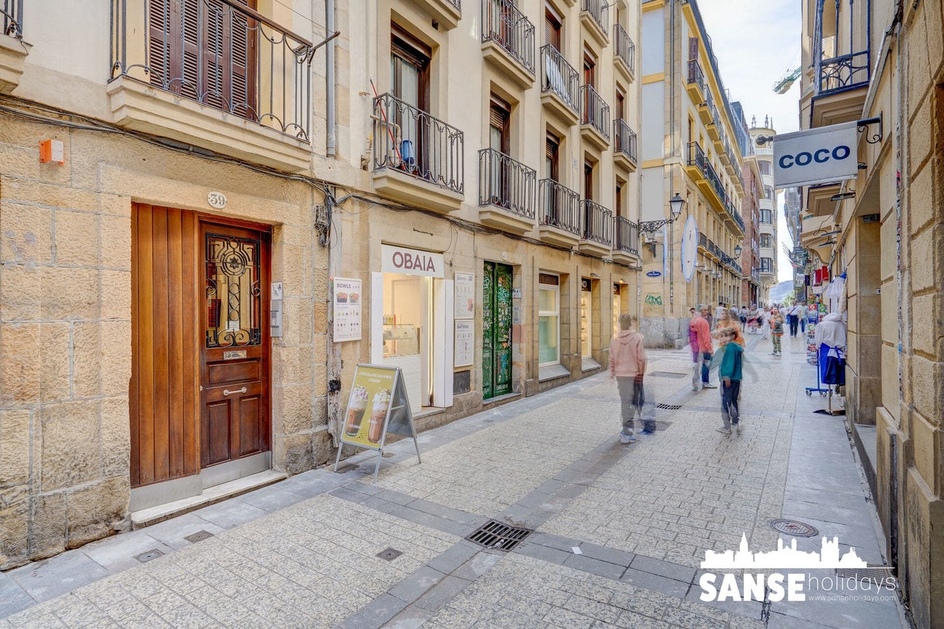 Historic building, centrally located, close to eve 37 Sanse Holidays - Apartamentos tur&iacute;sticos en San Sebasti&aacute;n
