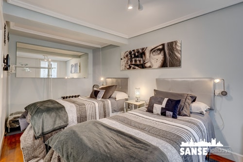 Edificio histórico, céntrico, cerca todo; playa. 48 Sanse Holidays - Apartamentos tur&iacute;sticos en San Sebasti&aacute;n