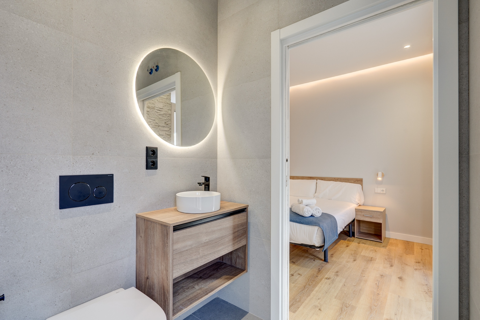 Pensión Yoldi - Habitación Peine del Viento 11 Sanse Holidays - Apartamentos tur&iacute;sticos en San Sebasti&aacute;n