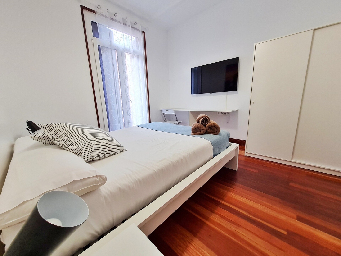 Pensión Yoldi - Habitación Peine del Viento 6 Sanse Holidays - Alojamiento en San Sebastián