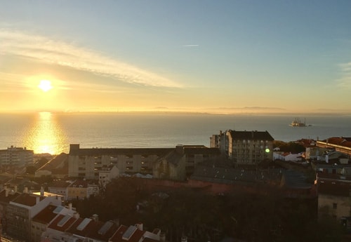 Cosy River View Flat @Historical Center