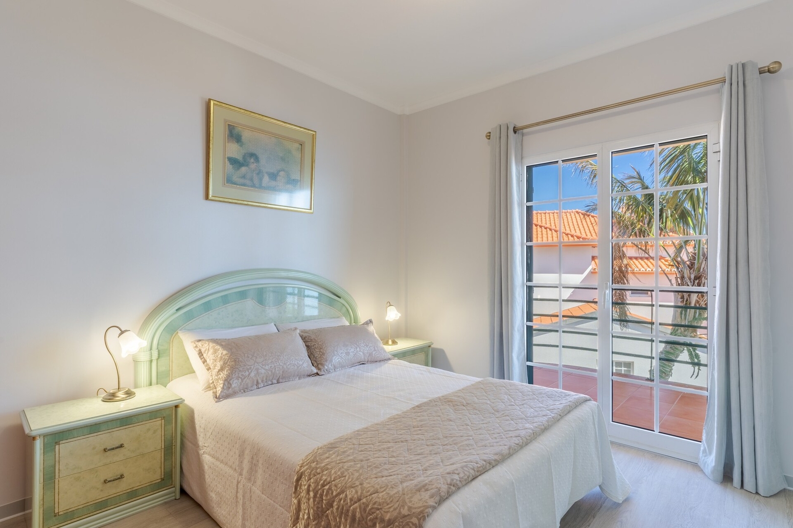 Alegria Apartment — 13