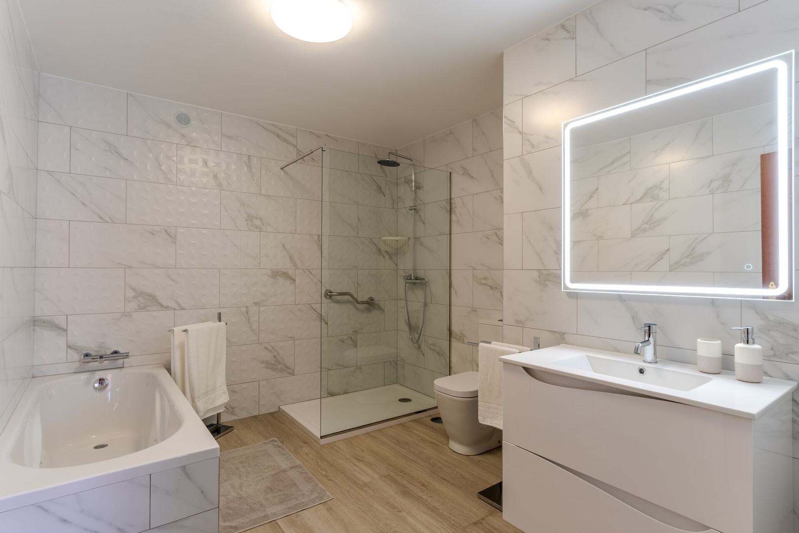 Alegria Apartment — 10